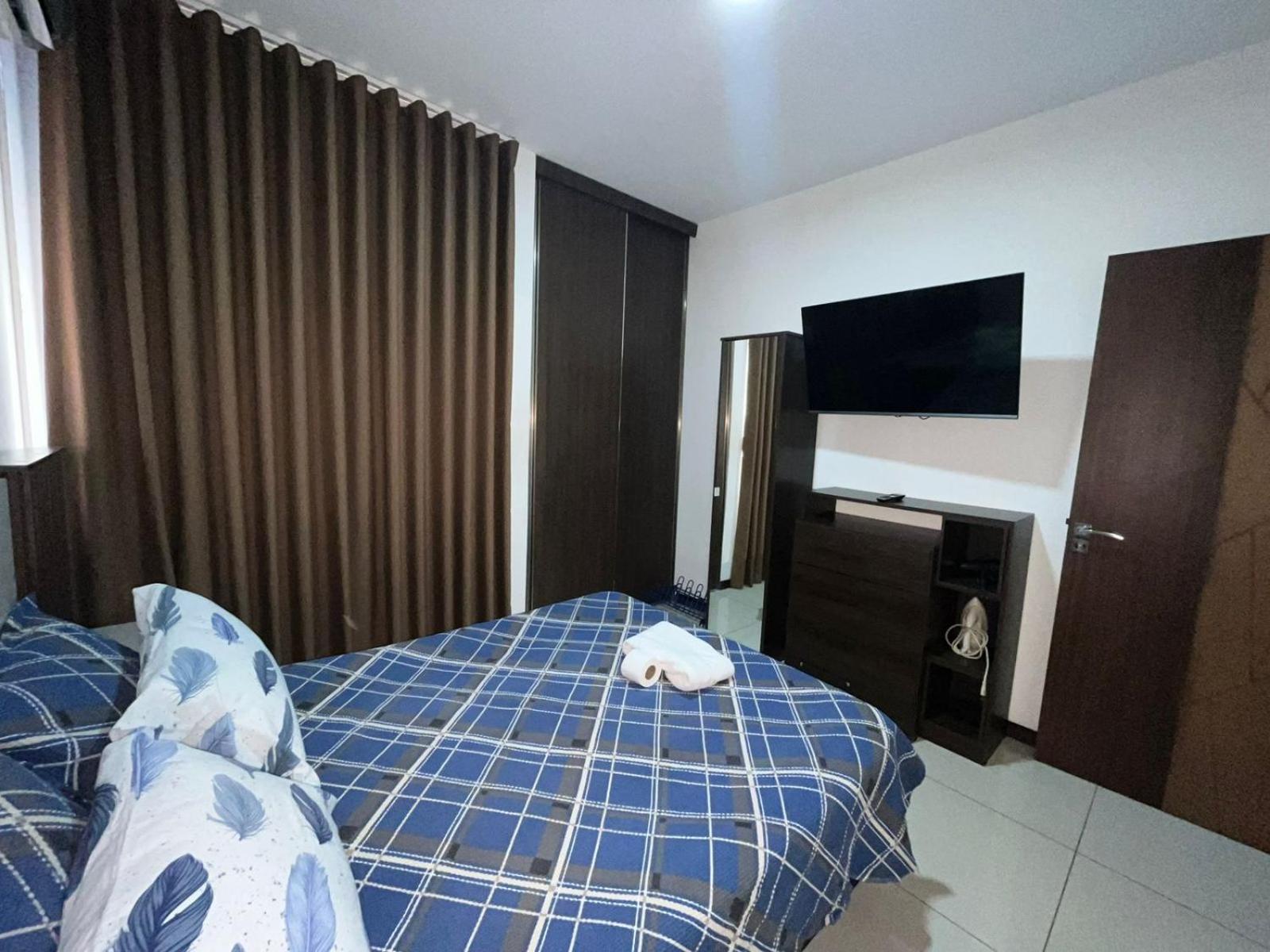Departamentoo Nuevo Amoblado Cerca A Uagrm, Con Excelente Vista Apartment Санта Крус де ла Сиера Екстериор снимка